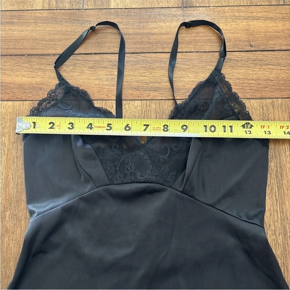 Vintage Vanity Fair Full Slip Dress Size 32L Black Nylon Lace Trim Lingerie USA - Picture 5 of 9